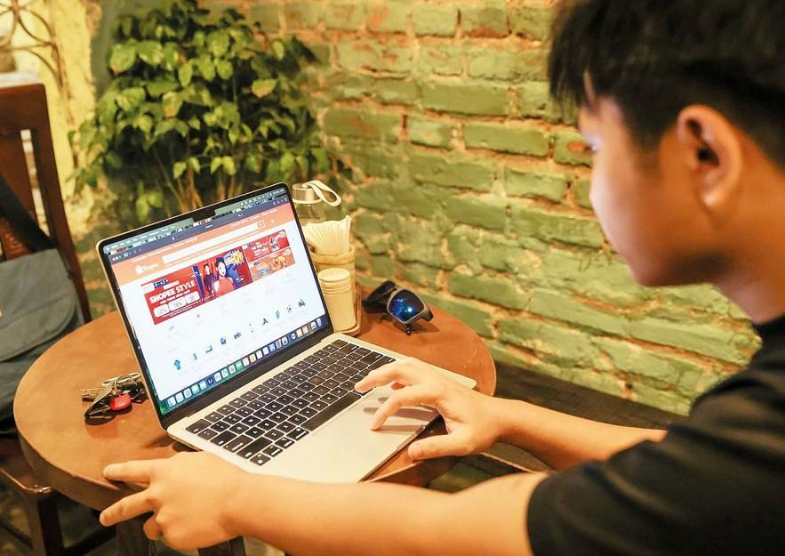 thu-hep-khoang-trong-tuan-thu-phap-luat-thue-thuong-mai-dien-tu