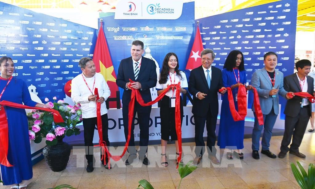 doanh-nghiep-viet-nam-cam-ket-dau-tu-lau-dai-o-cuba