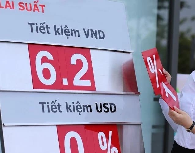 Ngân hàng trước áp lực mới: Lãi suất tăng cao, người dân 'trì hoãn' nhu cầu tín dụng