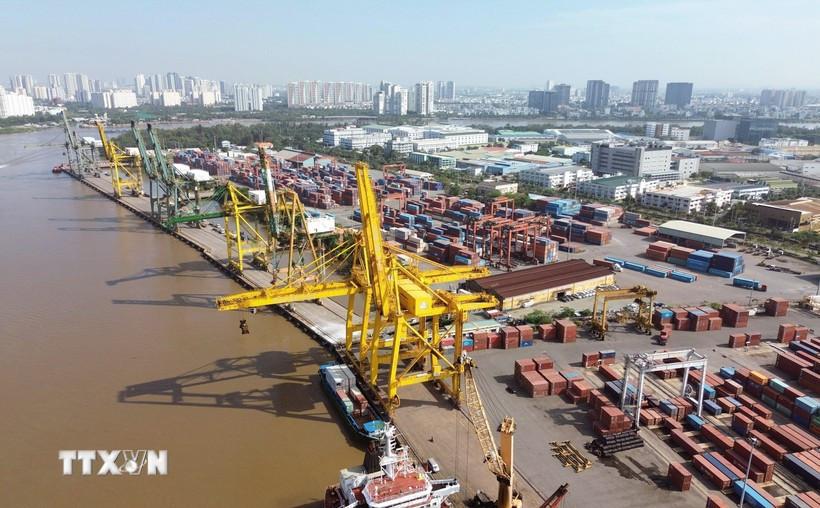 xung-dot-tai-trung-dong-khuyen-nghi-doi-voi-viet-nam-khi-xuat-khau-sang-uae