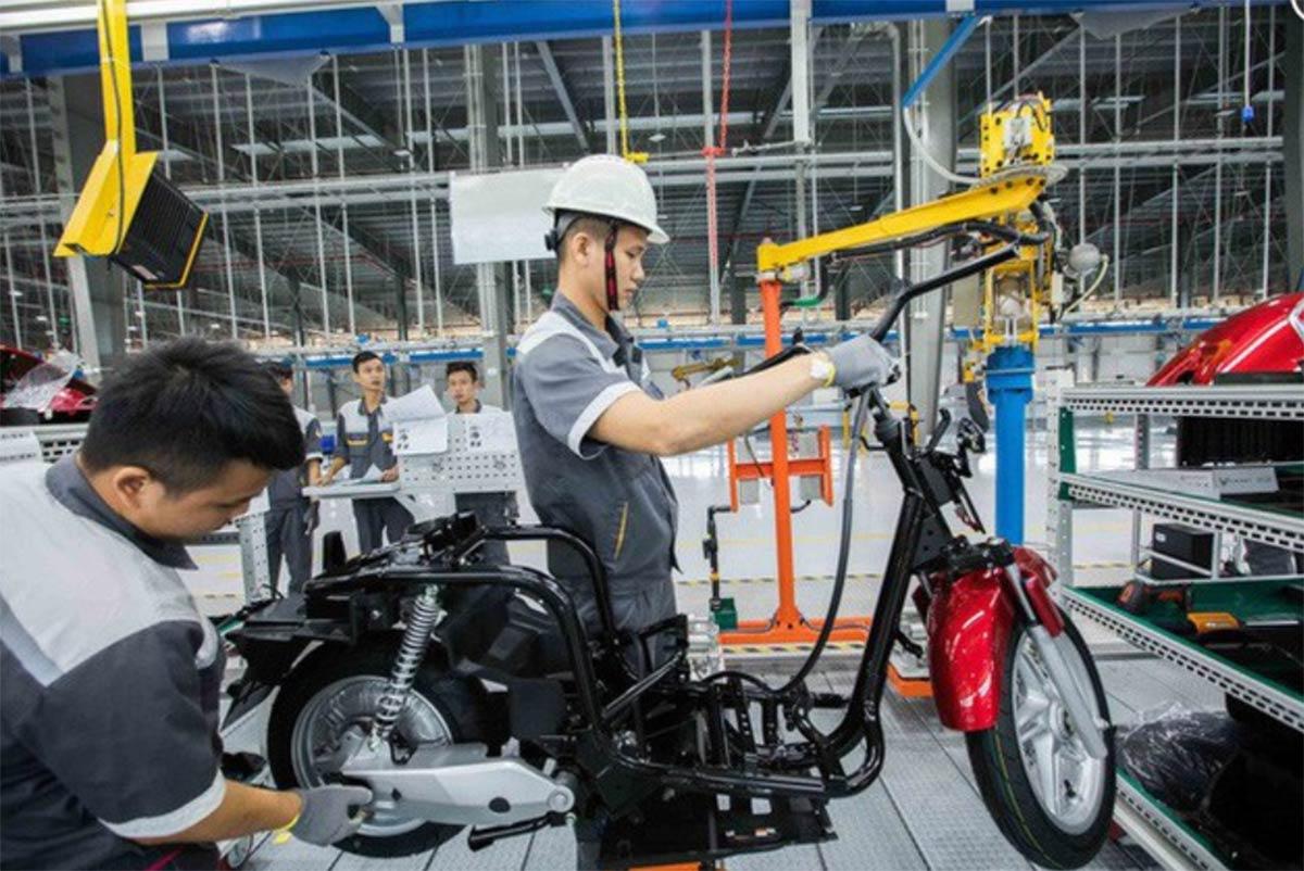 Hà Nội cấm xe xăng, điểm tên doanh nghiệp hưởng lợi lớn