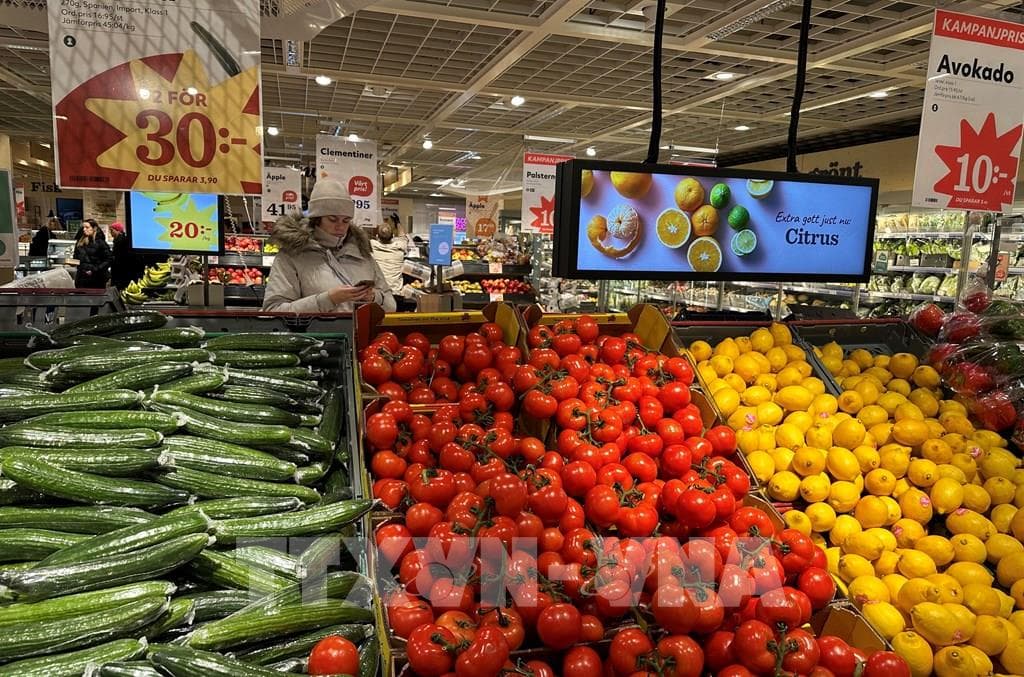 Châu Âu đối mặt với lạm phát cao do xung đột Trung Đông