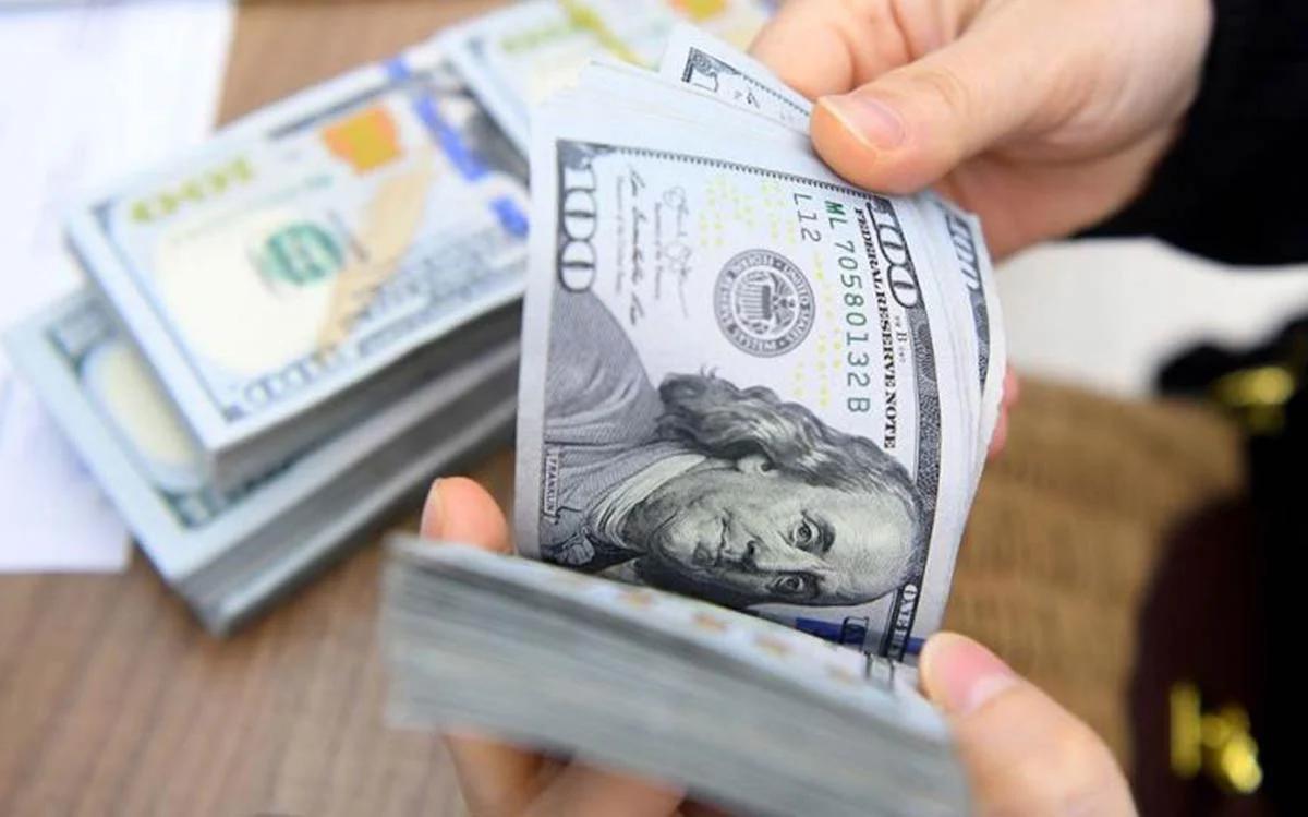 Mua, bán ngoại tệ trái phép có thể bị phạt tới 100 triệu