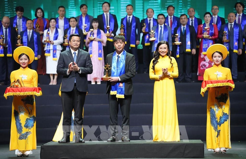 giai-thuong-sao-do-2025-doanh-nhan-lay-chu-tam-chu-tin-de-phat-trien-doanh-nghiep