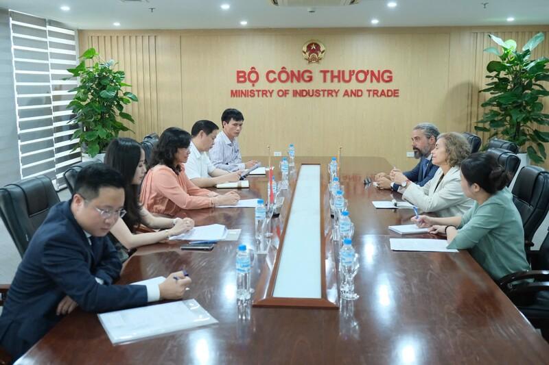 thuc-day-hop-tac-kinh-te-thuong-mai-viet-nam-tay-ban-nha