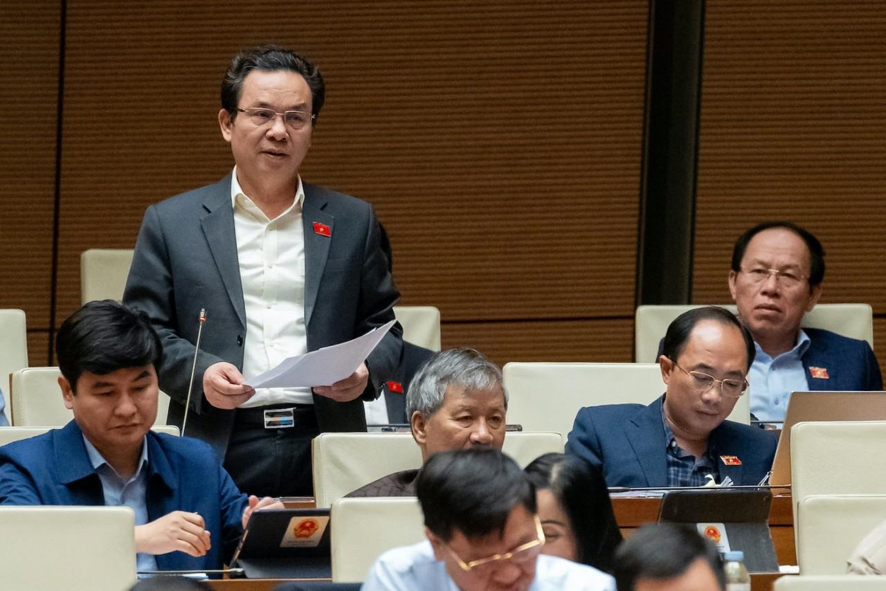 tranh-de-mot-chiec-ao-mac-chung-cho-moi-doanh-nghiep-nha-nuoc