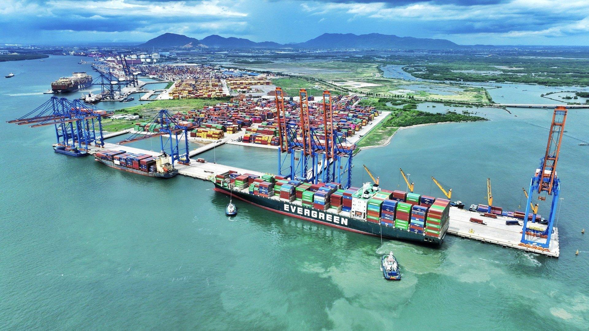 ‘Cần cắt giảm thực chất danh mục ngành, nghề đầu tư kinh doanh có điều kiện’