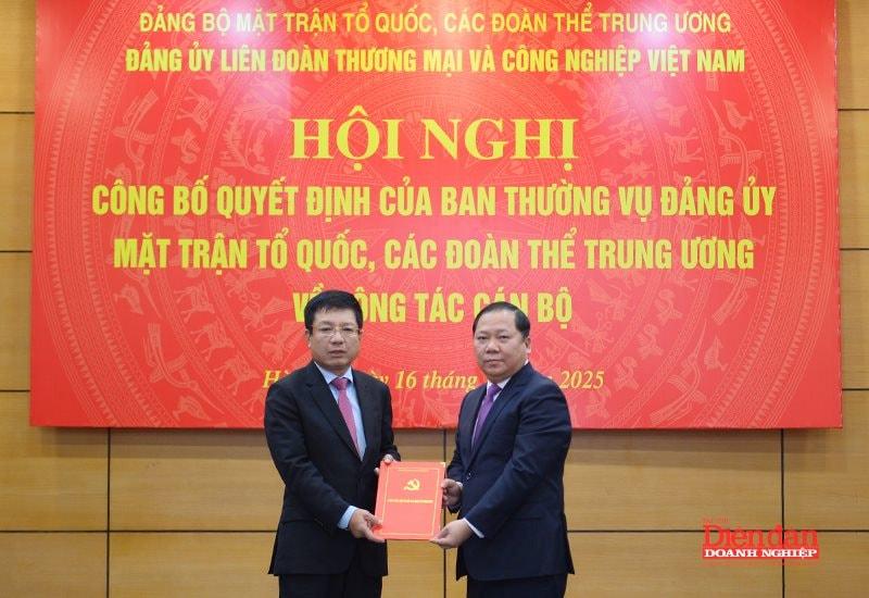 Thứ trưởng Bộ Tài chính Hồ Sỹ Hùng được điều động làm Bí thư Đảng uỷ VCCI