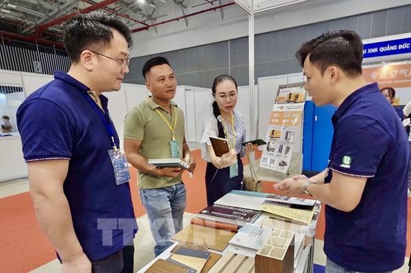 Kết nối phát triển ngành chế biến gỗ Việt Nam với quốc tế