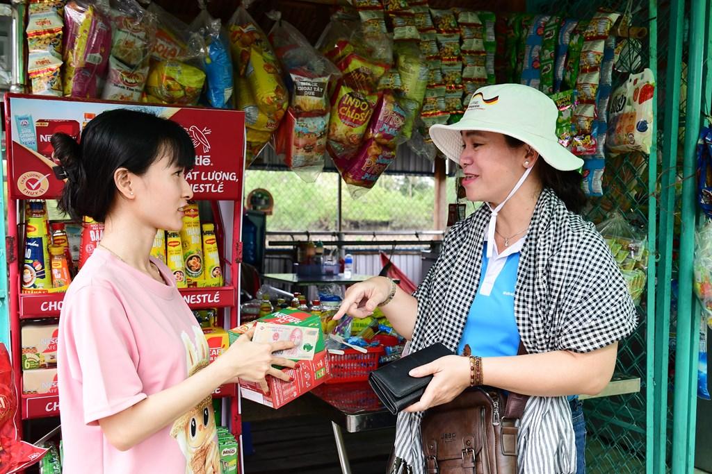 nestle-viet-nam-ho-tro-phu-nu-nong-thon-phat-trien-kinh-te