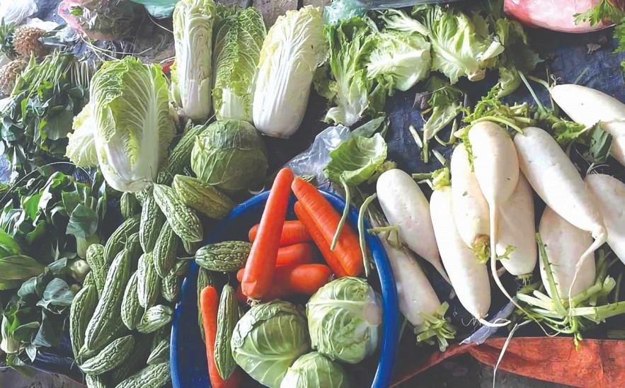 Giá rau củ hạ nhiệt, gạo xuất khẩu vẫn ở mức cao kỳ vọng