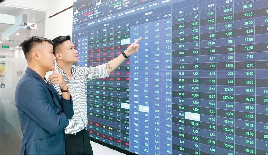 doanh-nghiep-rut-ngan-hanh-trinh-len-san-nho-co-che-ipo-gan-voi-niem-yet