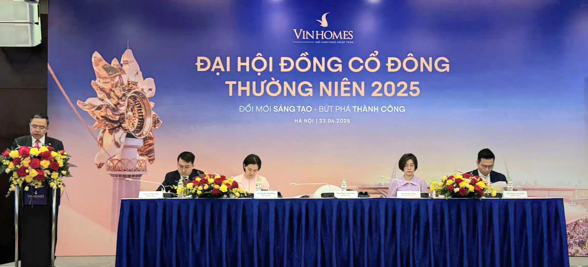 vinhomes-dat-ke-hoach-lai-ky-luc