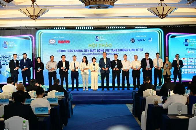 Thanh toán không tiền mặt thúc đẩy kinh tế số