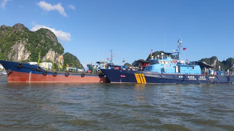 Hải quan tăng cường tuần tra, ngăn chặn vận chuyển trái phép xăng dầu