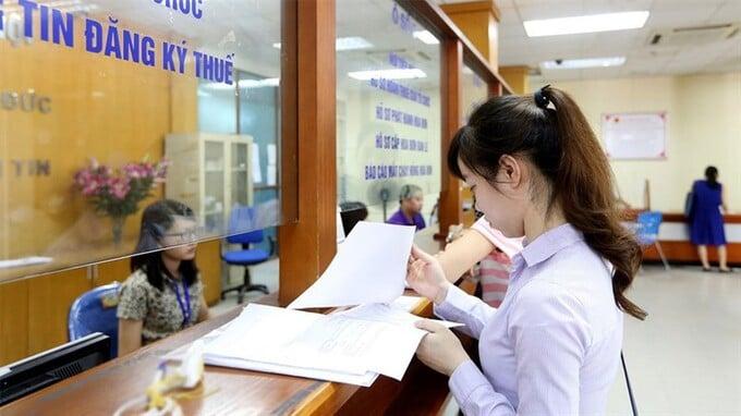thu-thue-dat-6-thang-hon-243-nghin-ty-dat-96-du-toan-nam