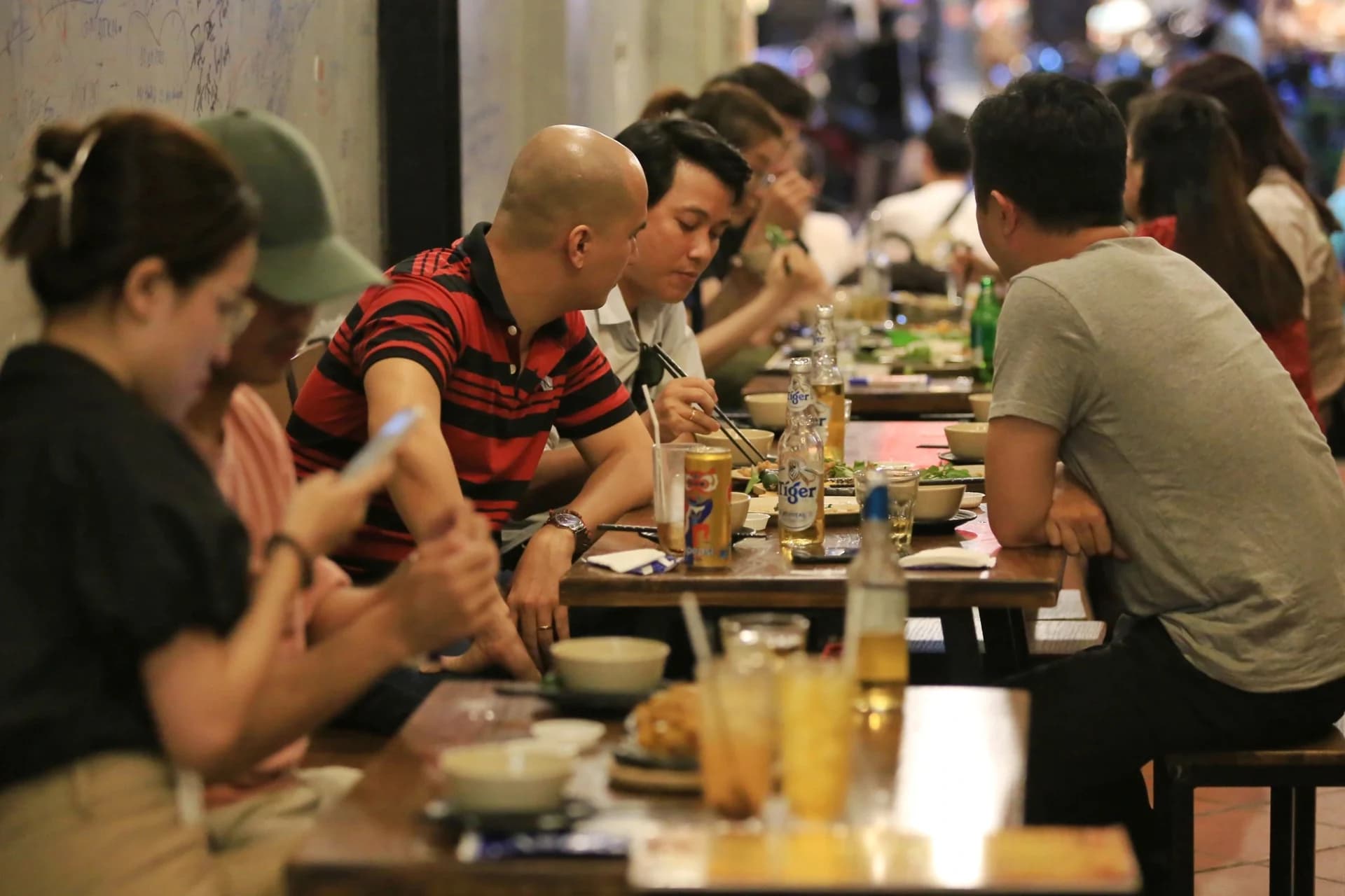 an-pho-mua-banh-mi-co-phai-lay-hoa-don