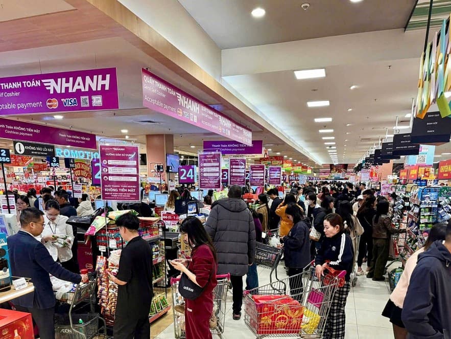 Doanh nghiệp bán lẻ chủ động “neo giá”, nỗ lực ổn định thị trường giữa áp lực chi phí