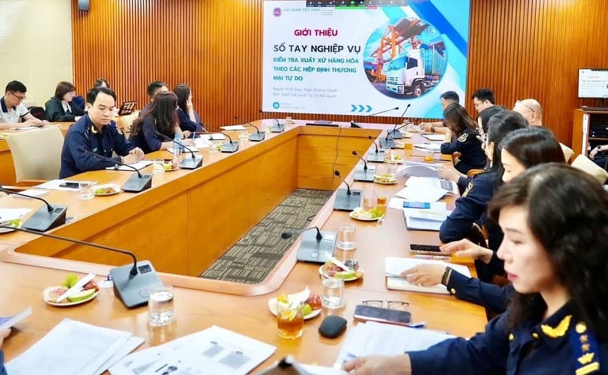 Doanh nghiệp có “cẩm nang” mới về xuất xứ hàng hóa khi thực thi 17 FTA