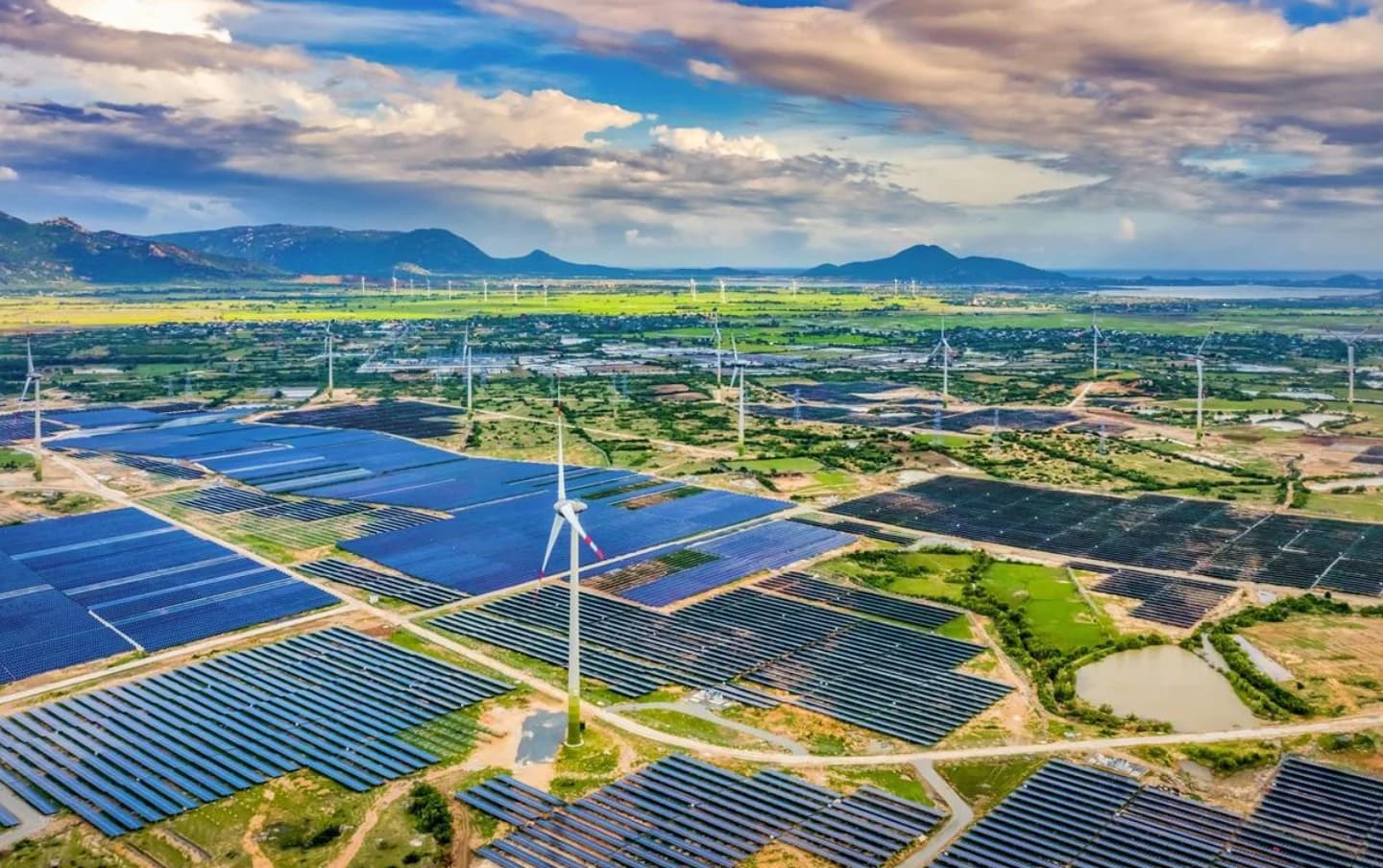 phan-doi-gia-tam-tinh-cua-evn-dn-nang-luong-tai-tao-co-the-tu-choi-ban-dien