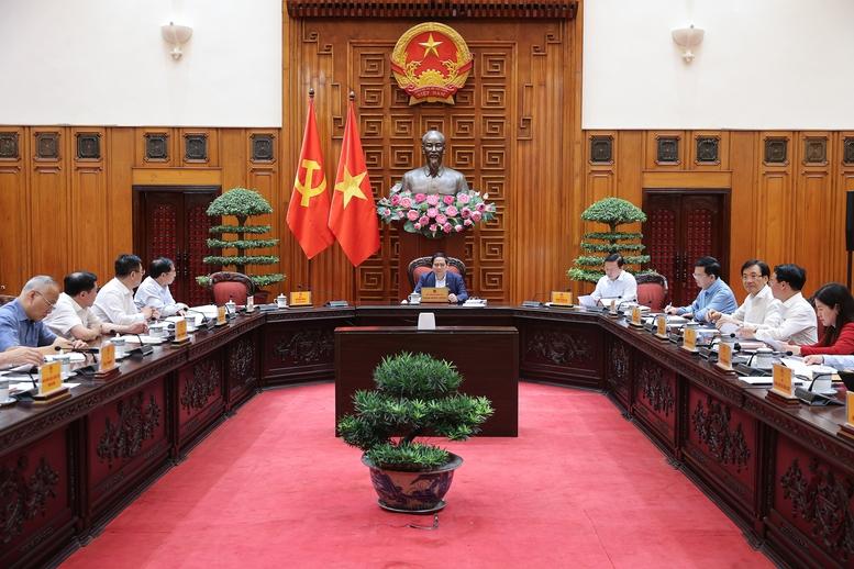 Thủ tướng: Luật Thương mại điện tử cần vừa quản lý được, vừa kiến tạo phát triển