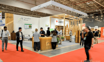 vietnamwood-2025-noi-bat-xu-huong-tu-dong-hoa-va-san-xuat-ben-vung