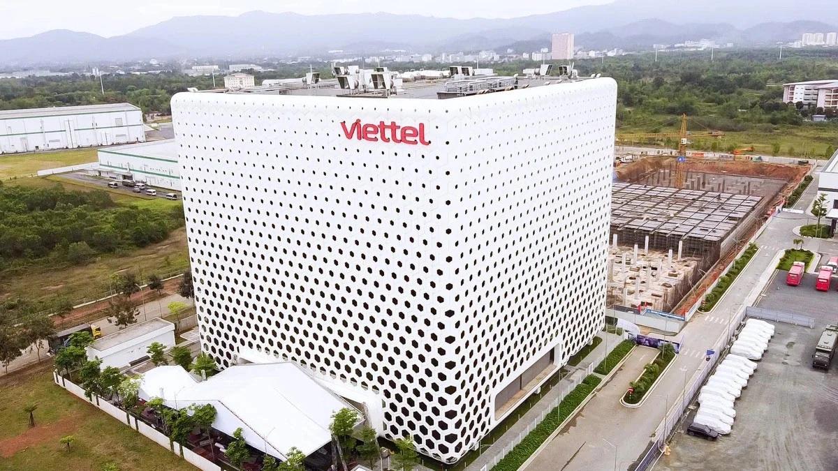 loat-ong-lon-cong-nghe-kien-nghi-xem-xet-lai-cach-ap-gia-dien