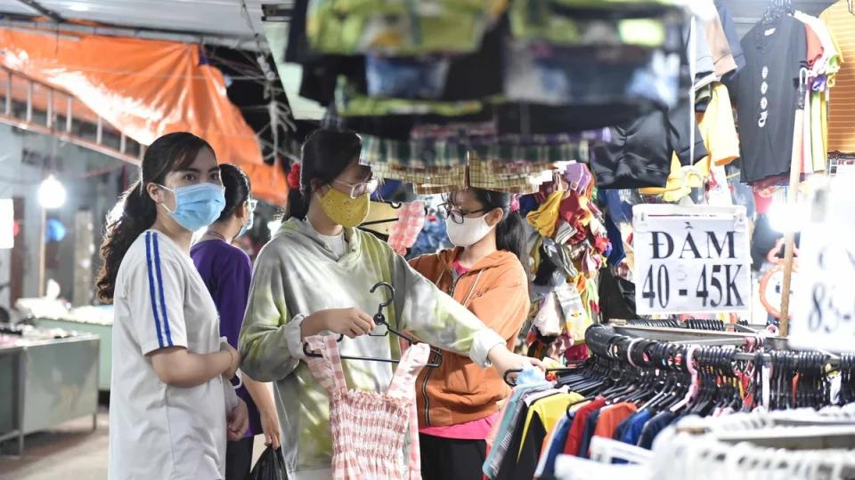 Thuế hộ kinh doanh: '500 triệu đồng chưa tạo công bằng, cần nâng lên 1 tỷ'