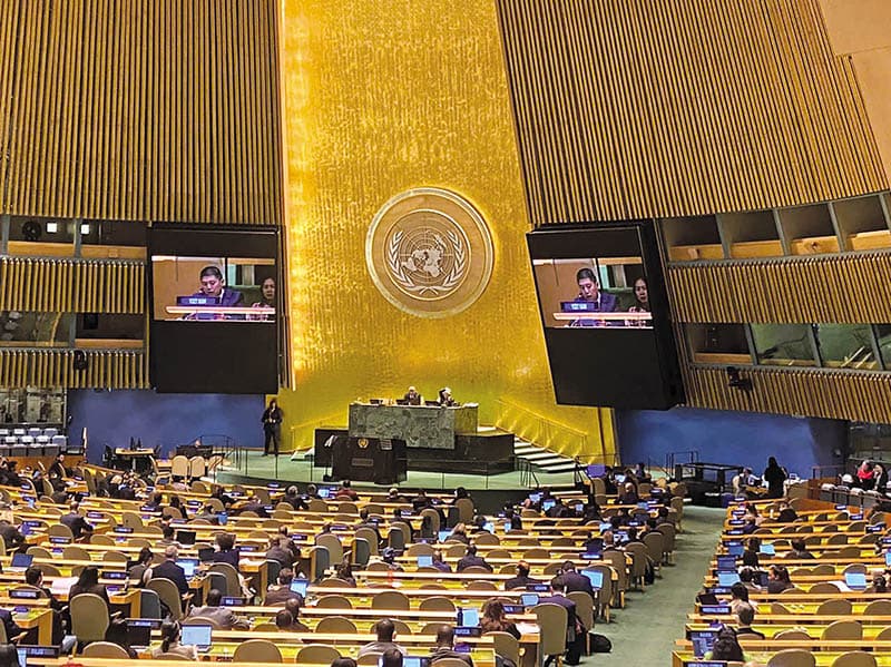 ngoai-giao-viet-nam-voi-nhung-chuyen-dong-manh-me