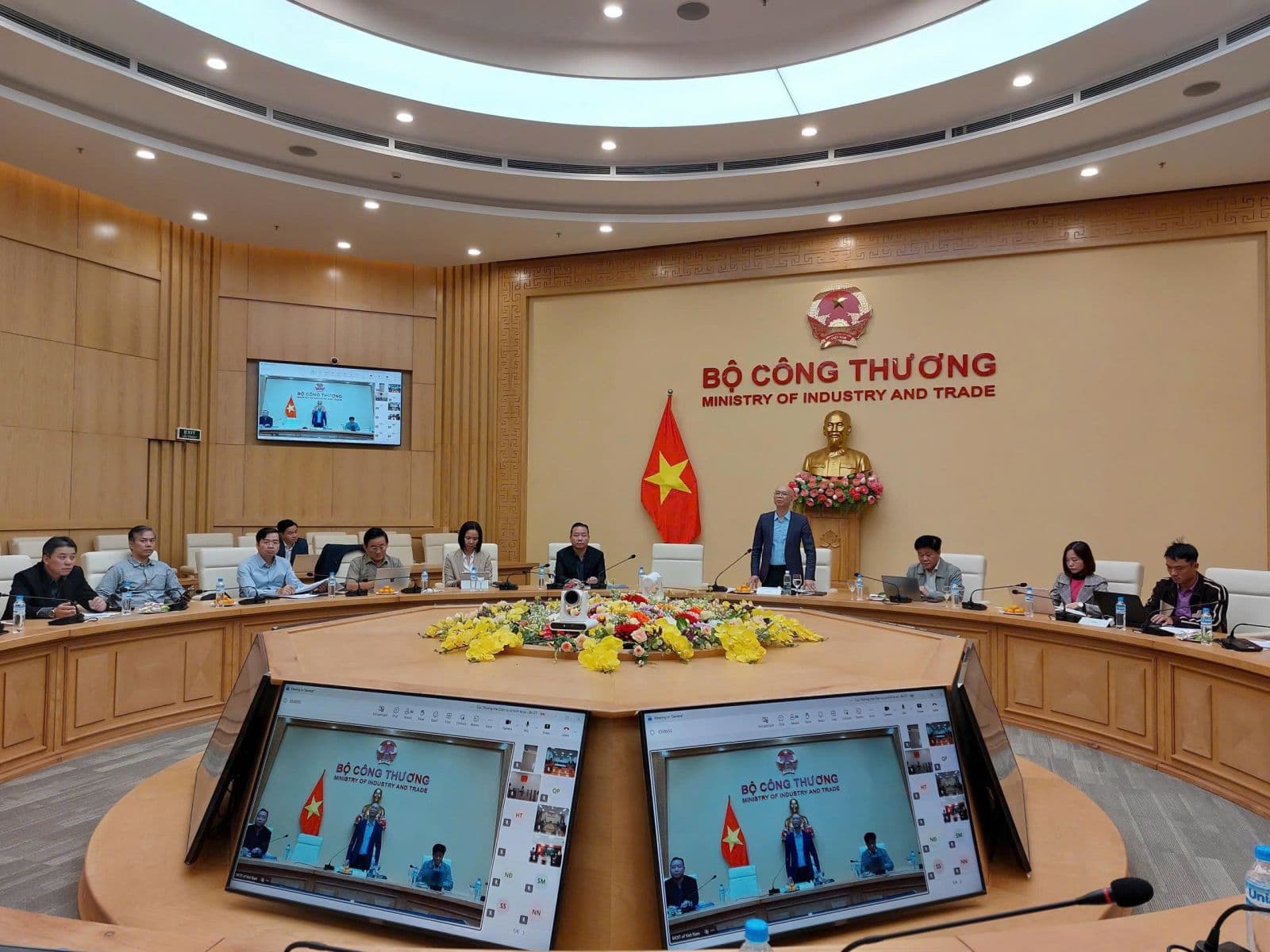 tang-toc-trien-khai-chien-luoc-logistics-viet-nam