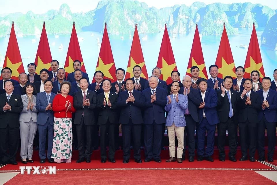 ban-nghien-cuu-phat-trien-kinh-te-tu-nhan-de-xuat-viec-lam-ngay-de-co-8-tang-truong