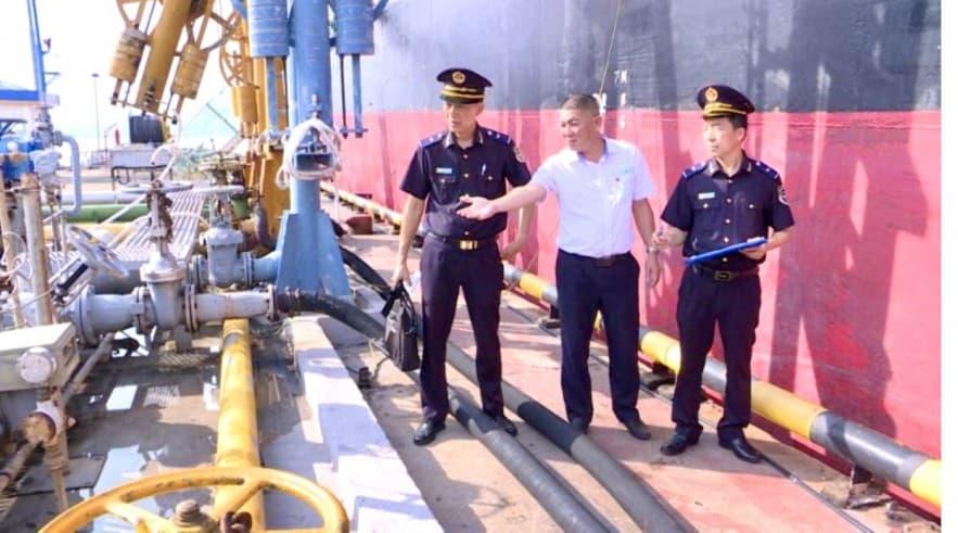 hai-quan-hoa-toc-trien-khai-chinh-sach-thue-xang-dau-ngay-khi-chinh-phu-co-quyet-sach