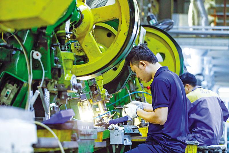 nam-2026-chuyen-minh-giua-giong-bao