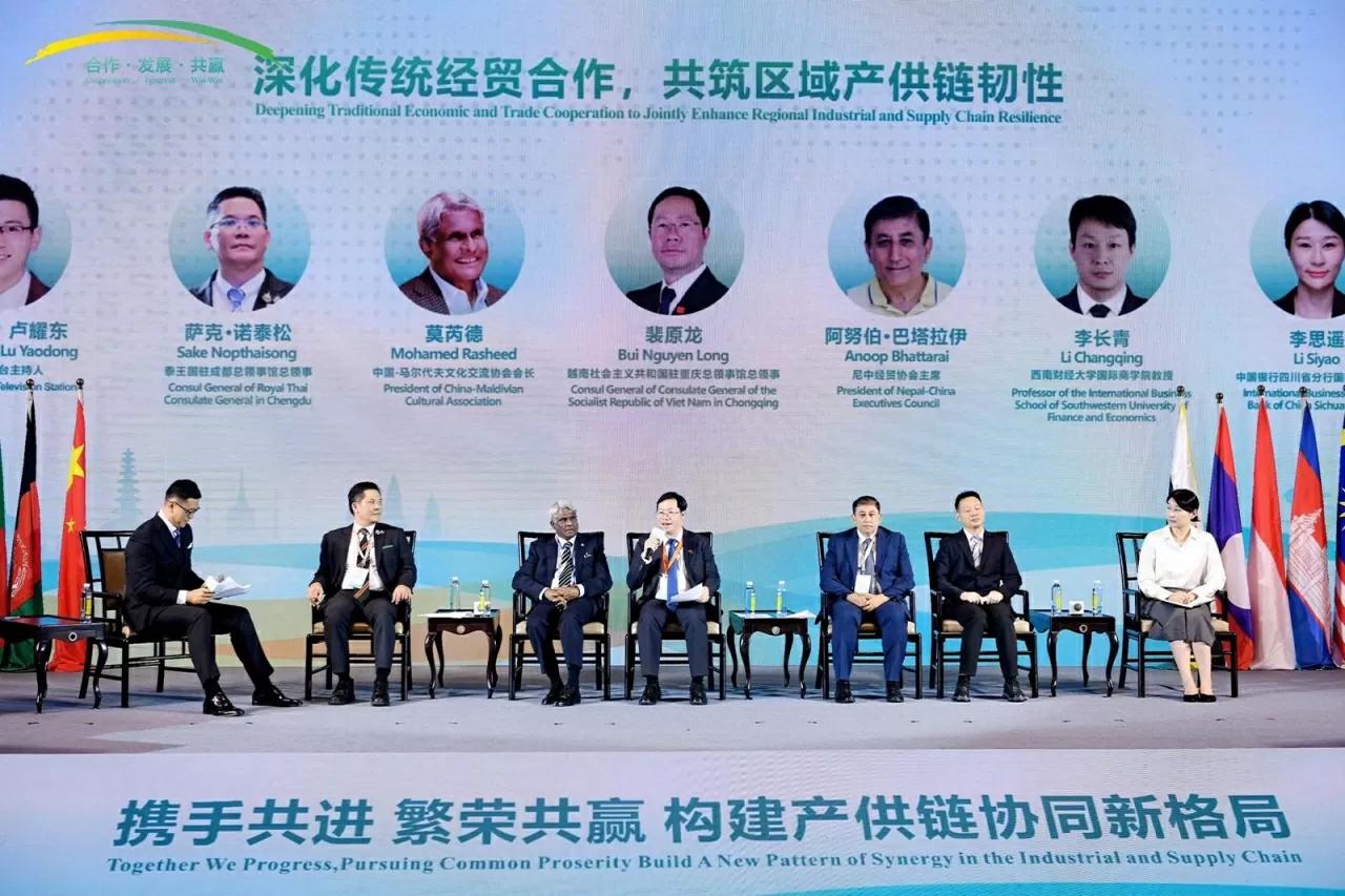 Việt Nam sẵn sàng đẩy mạnh hợp tác thương mại với tỉnh Tứ Xuyên, Trung Quốc