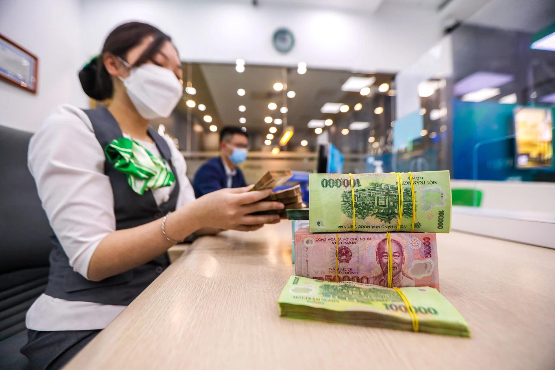 lai-suat-huy-dong-tang-doanh-nghiep-tien-rong-cao-tro-thanh-vung-tru-an