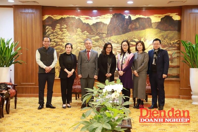 vcci-va-pho-dai-su-an-do-cam-ket-tang-cuong-hop-tac-kinh-te-song-phuong