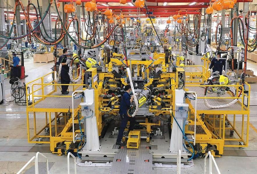 kinh-te-viet-nam-duy-tri-da-tang-truong-tich-cuc-nhung-khong-the-chu-quan