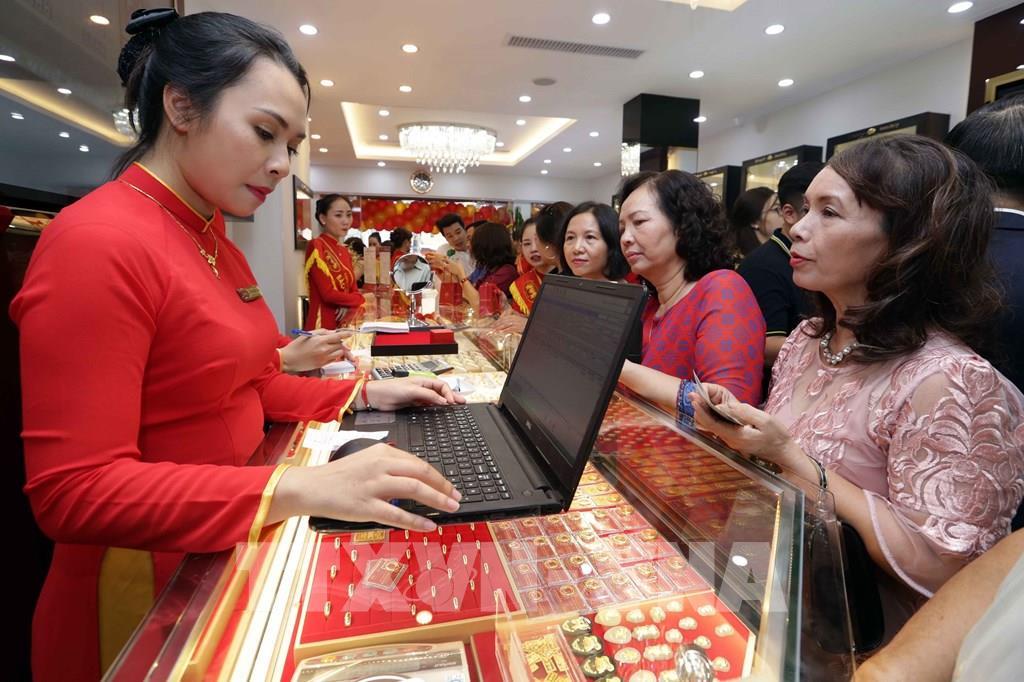 Xung quanh việc xóa bỏ cơ chế Nhà nước độc quyền sản xuất vàng miếng