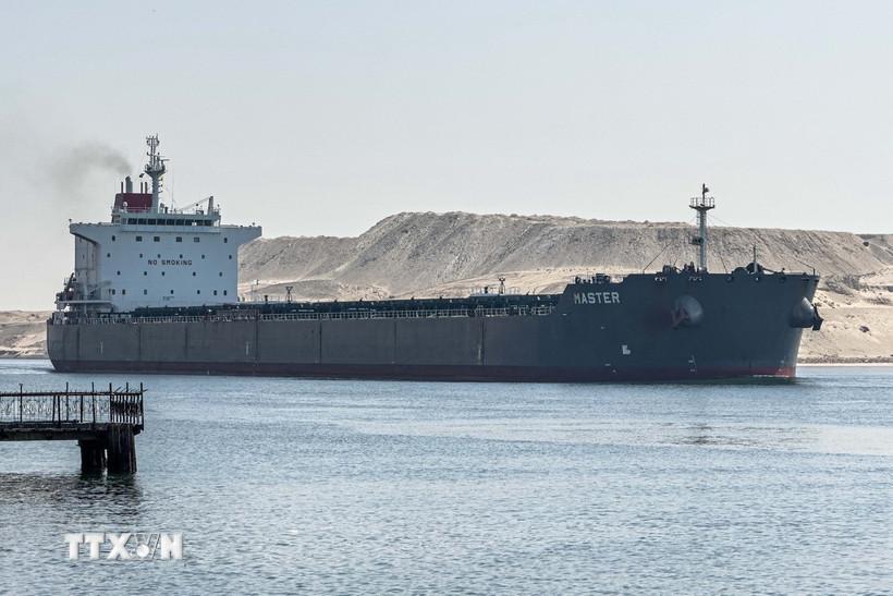 cac-hang-van-tai-bien-khong-lo-noi-lai-hoat-dong-van-chuyen-qua-kenh-dao-suez