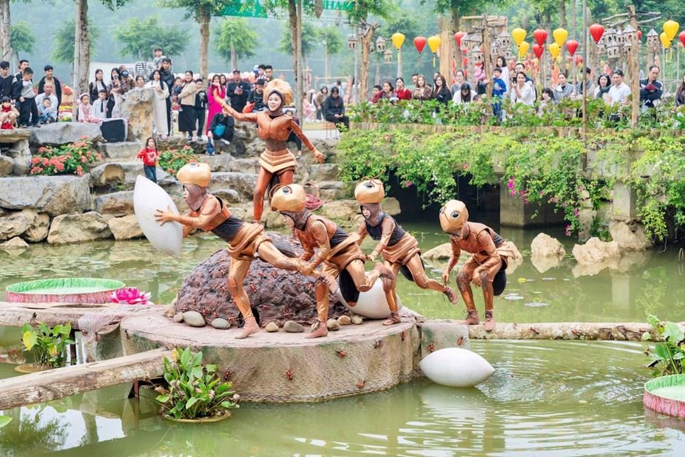 Đa dạng hoá sản phẩm du lịch dịp Tết, Ninh Bình bứt phá