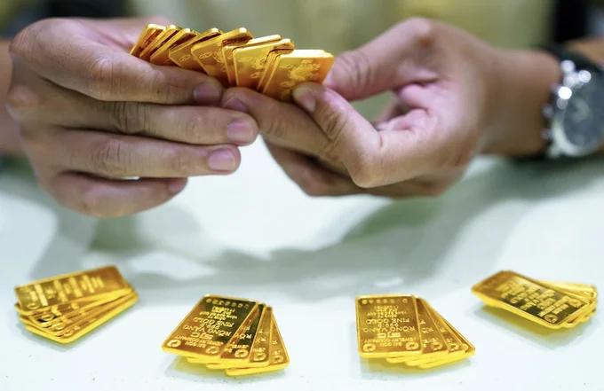 Đề xuất giao dịch vàng từ 20 triệu đồng trở lên phải chuyển khoản