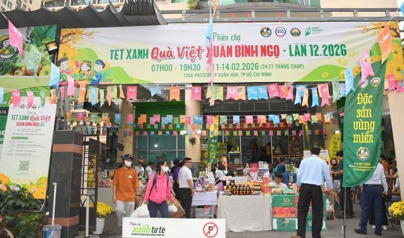 TP. Hồ Chí Minh: Hàng trăm sản phẩm nông đặc sản phục vụ người tiêu dùng dịp Tết