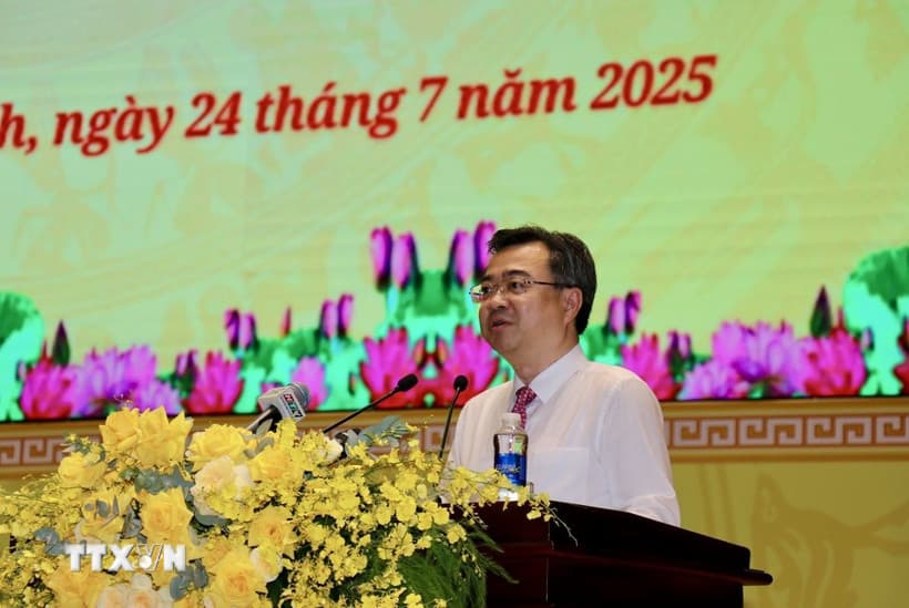 thanh-pho-ho-chi-minh-thong-qua-20-nghi-quyet-thuc-day-phat-trien-kinh-te-xa-hoi