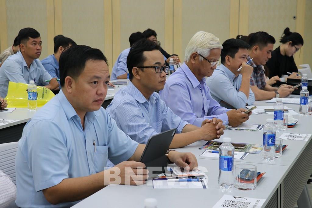 dien-mat-troi-the-he-moi-giai-phap-cho-ho-gia-dinh-va-doanh-nghiep