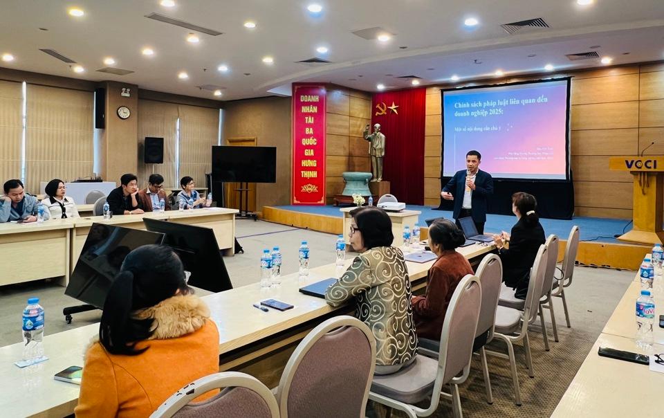 Doanh nghiệp Việt Nam cần chủ động trong “cuộc chơi” chuyển đổi xanh toàn cầu