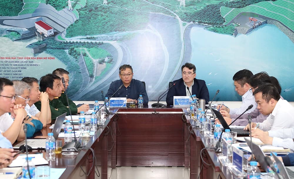 se-hoan-thanh-lap-dat-to-hop-rotor-to-may-1-du-an-hoa-binh-mo-rong-trong-thang-62025