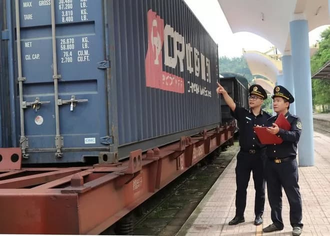 Ngày đầu Hải quan triển khai mô hình tổ chức mới, xuất nhập khẩu đạt 1,05 tỷ USD