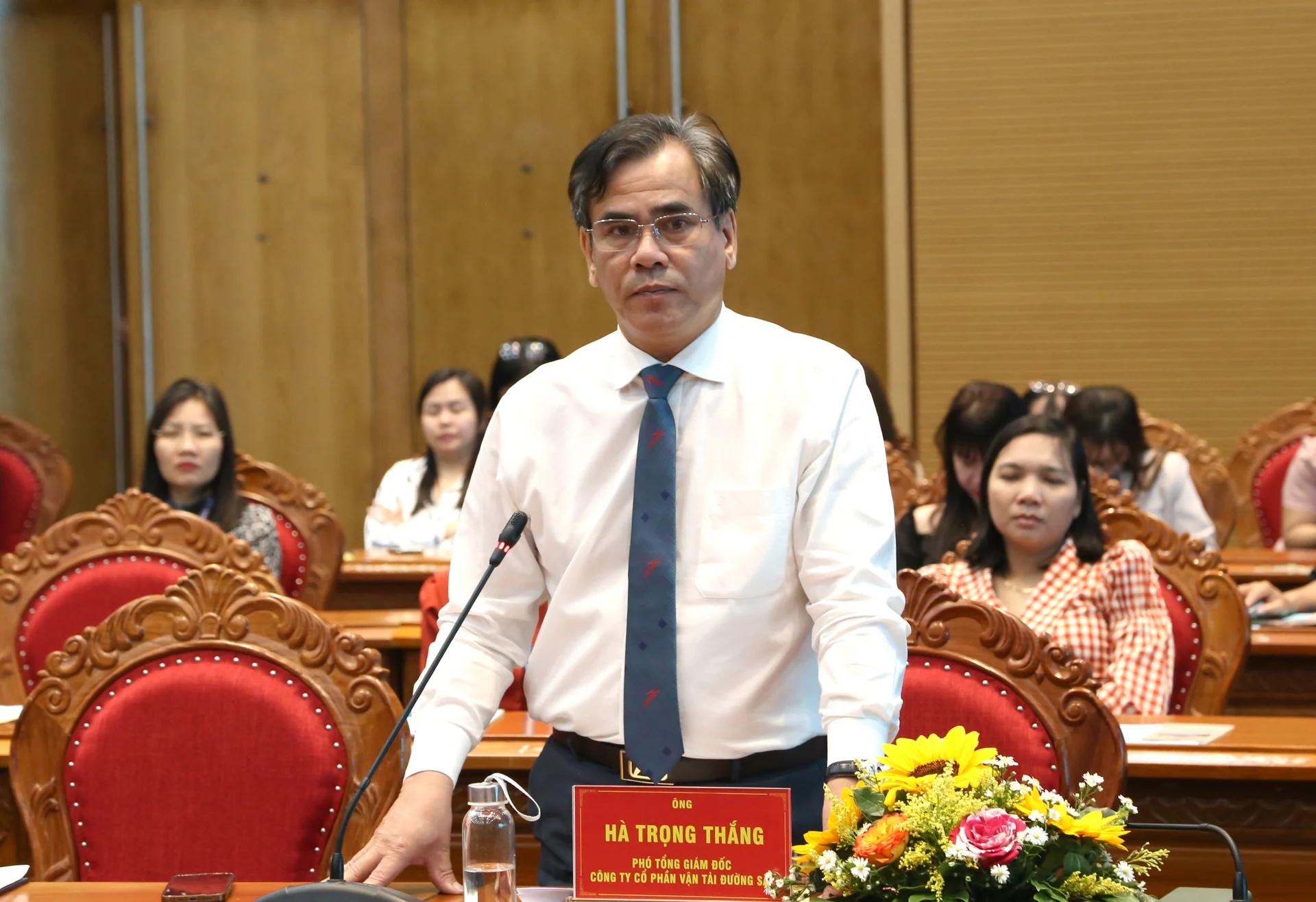 can-cu-bat-tay-manh-me-giua-nganh-duong-sat-va-du-lich