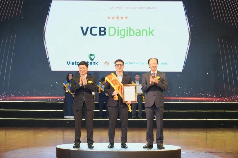 Năm giải pháp số của Vietcombank được nhận Giải thưởng Sao Khuê 2025