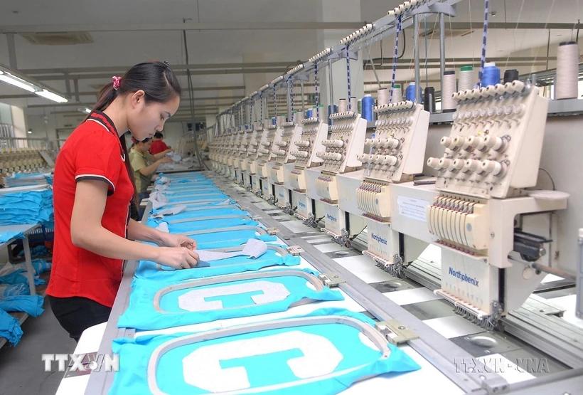 Thủ tướng chỉ đạo giữ vững ổn định kinh tế vĩ mô, kiềm chế lạm phát